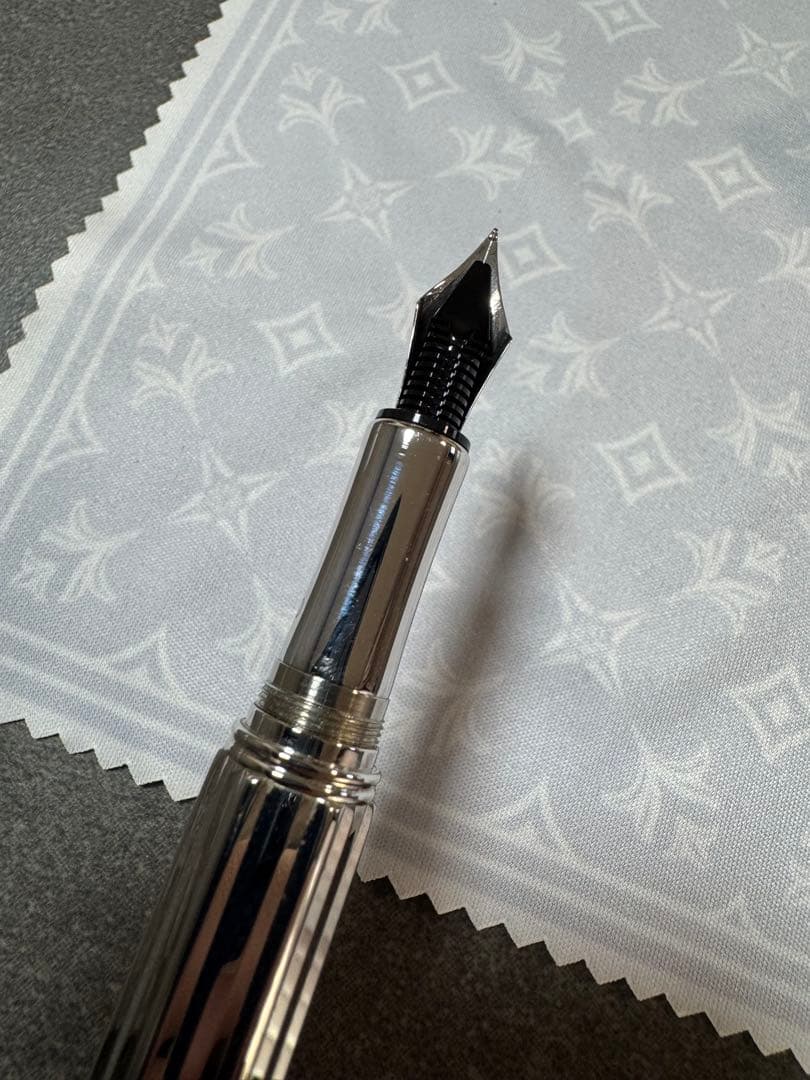 バリアス レインボー 万年筆　yoshiki0merlot