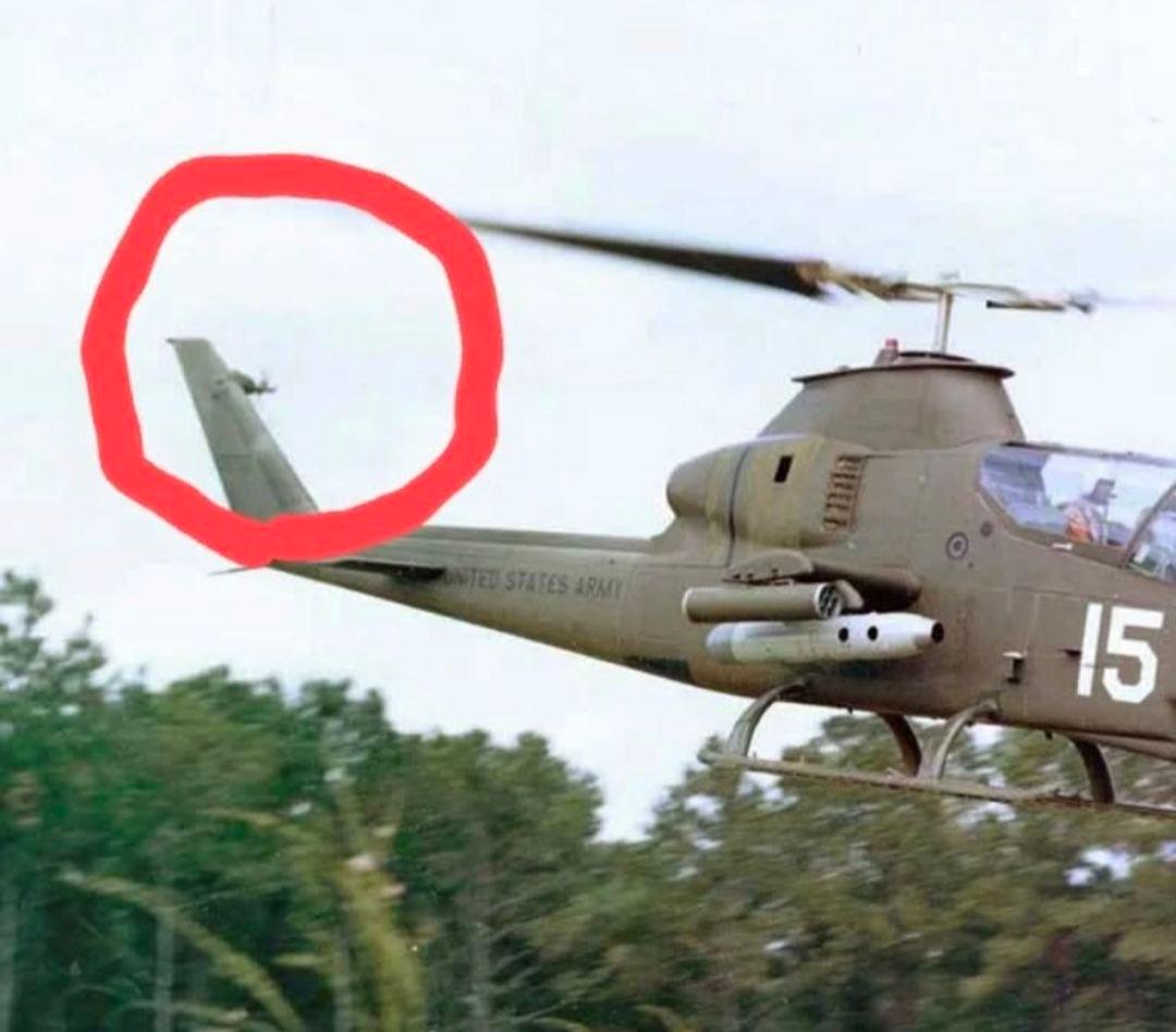 希少！米軍放出品 AH-1 コブラ 攻撃ヘリコプター テールローター 実物