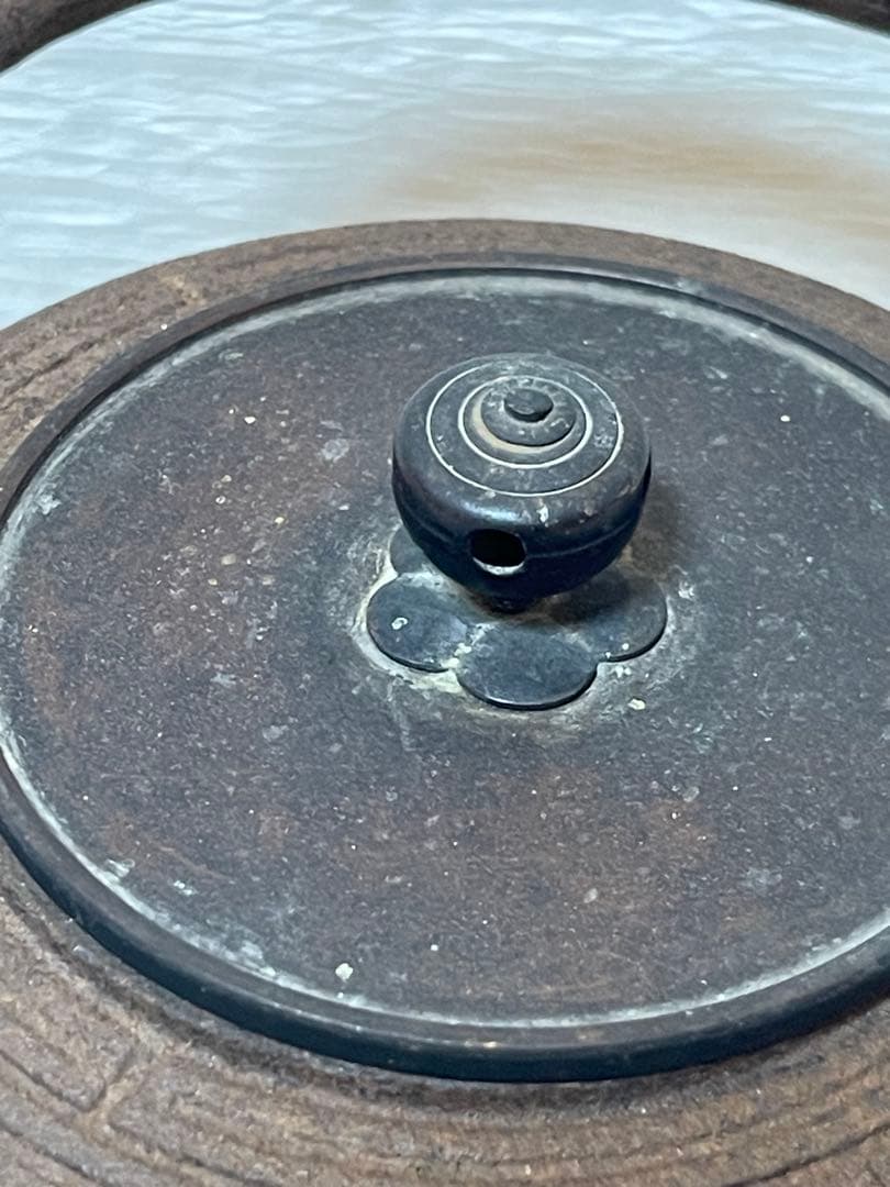 南部鉄器　亀甲文　鉄瓶　鉄釜　アンティーク　置物120