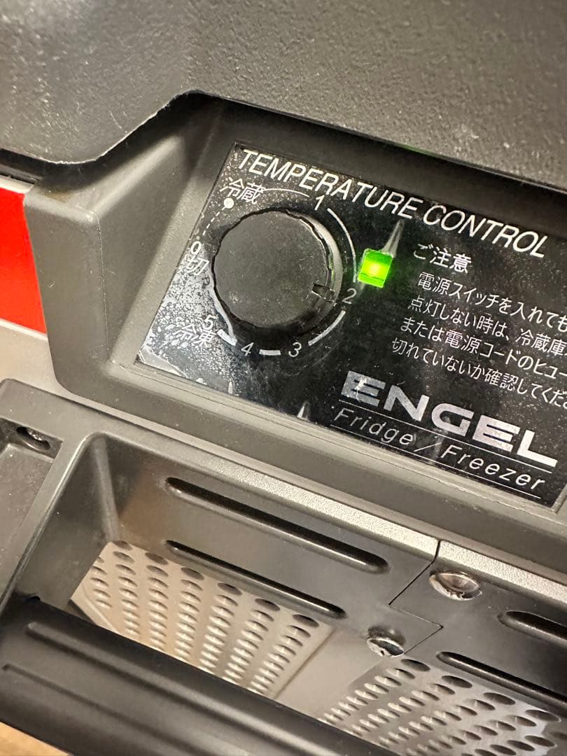 2022年製　冷凍冷蔵庫 エンゲル 車載38L MR040F