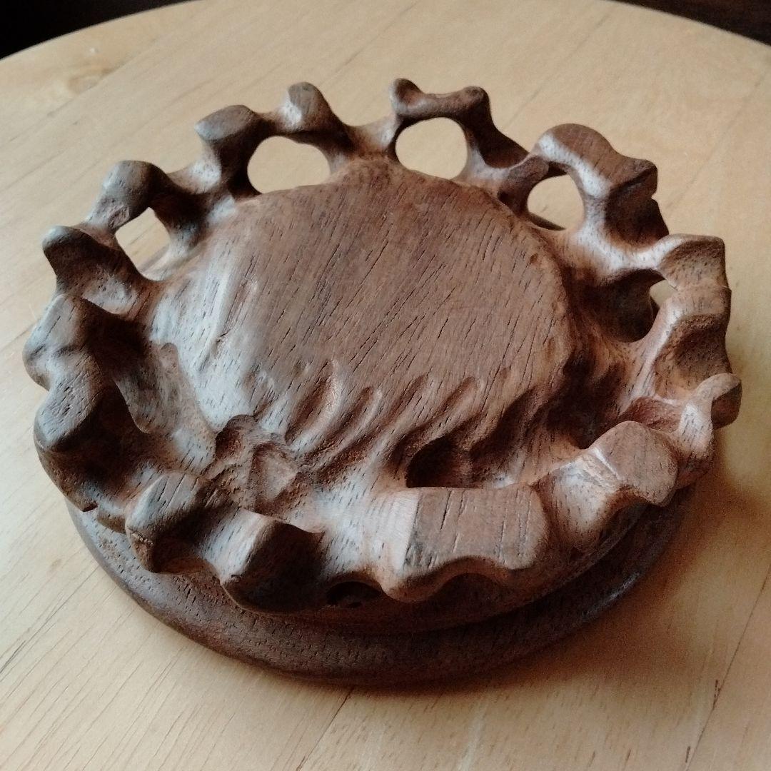 中国骨董陶磁器を乗せる安定した鑑賞台、台座最高級天然黃壇細工精製高級感のあるもの