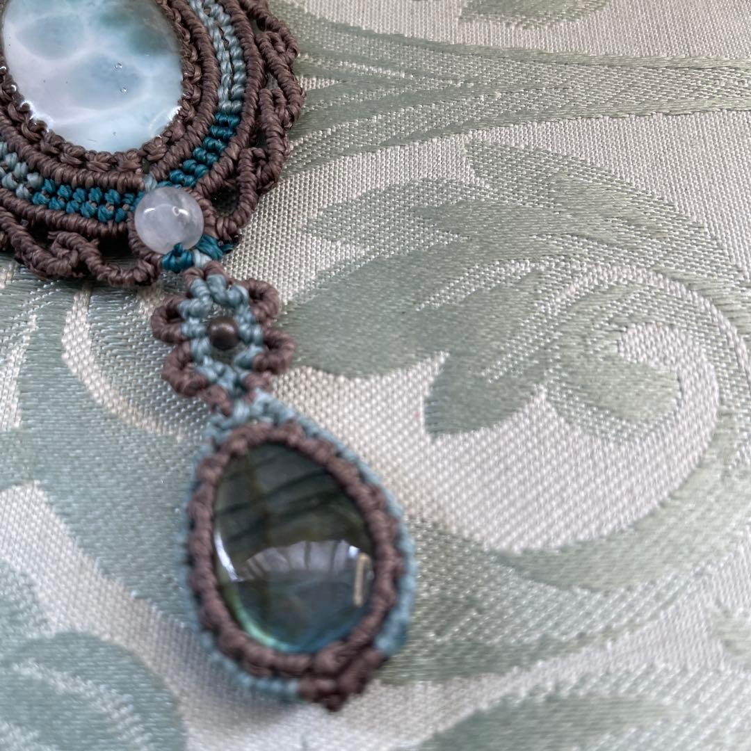 m*e様 ハンドメイド マクラメ ネックレス 天然石　ラリマー　ラブラドライト