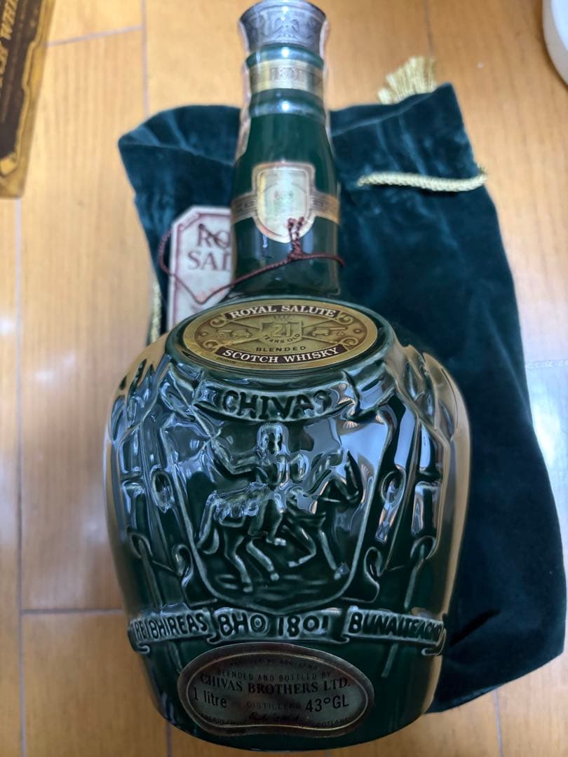 古酒！ Salute 21年 ブレンデッドウイスキー　シーバスリーガル