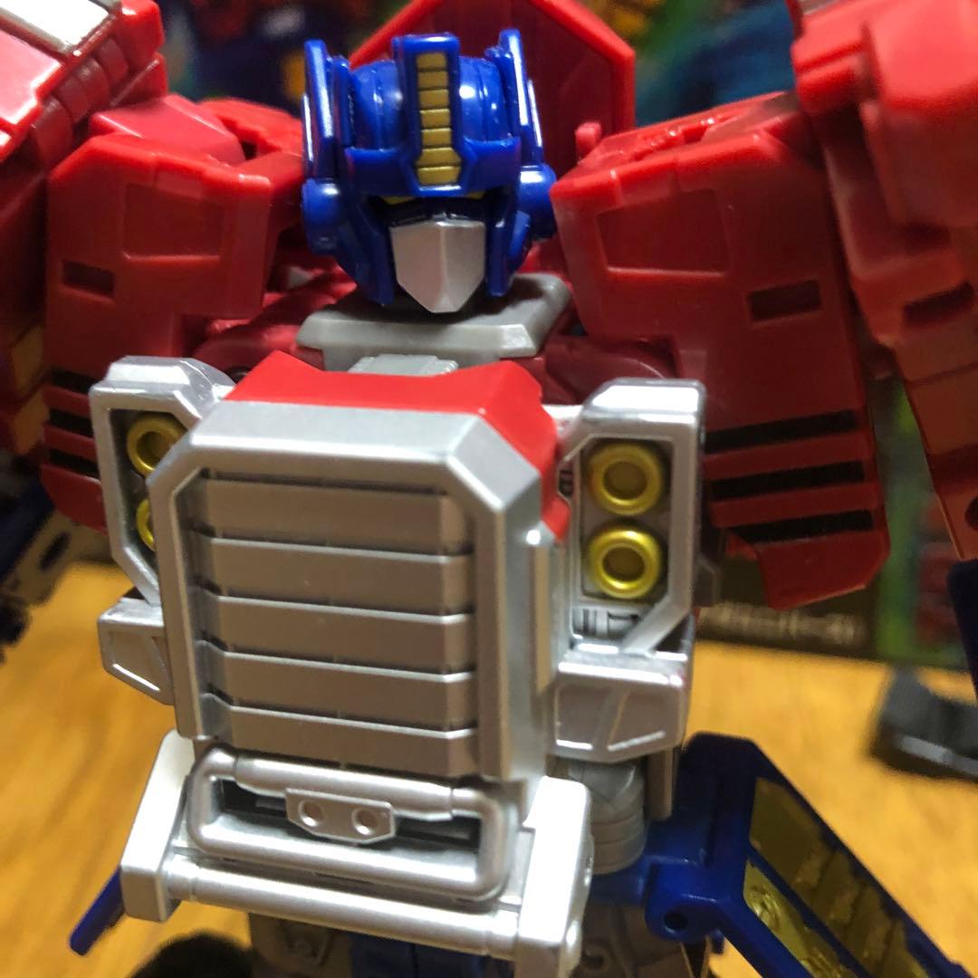 トランスフォーマー レガシー　tl-48 アルマダ　オプティマスプライム