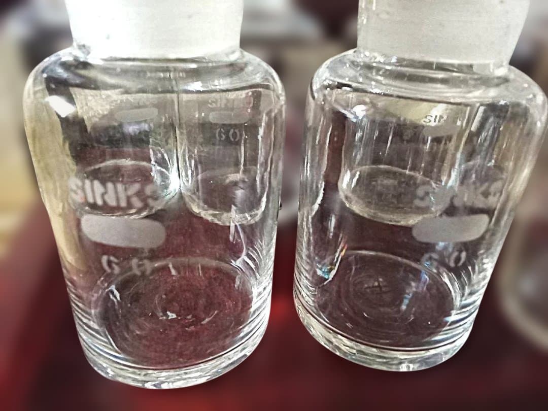 昭和レトロ 吹きガラス製 気泡有り 刻印入り 理化学硝子瓶 7本セット・美品