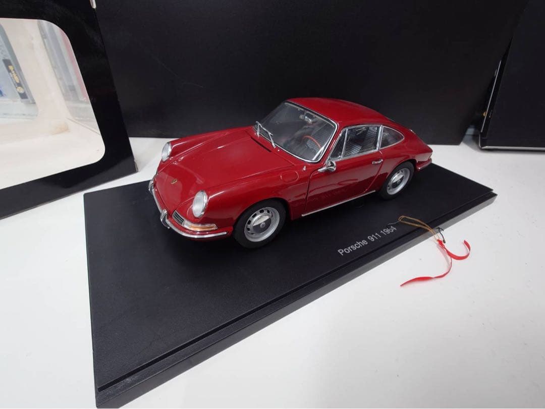 オートアート1/18　ミニカー ポルシェ911　ナロー　1964 レッド　RED