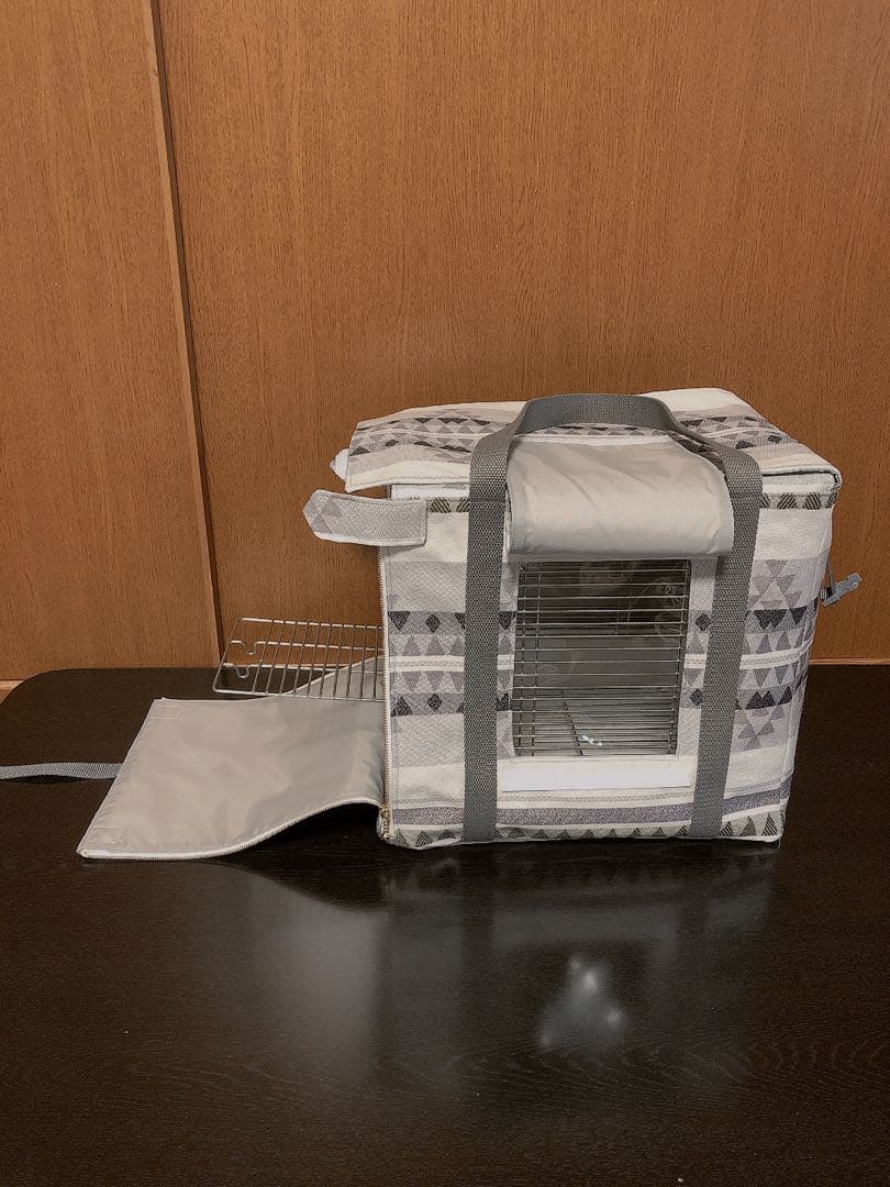 しゅんすけ様② 体調不良時の通院や災害避難用に便利な遮光キャリーバッグ