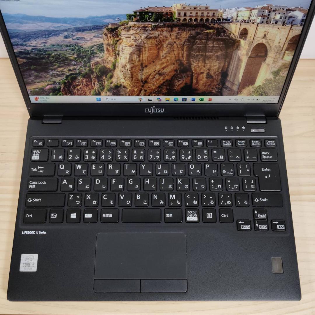 良品 軽量薄型 LIFEBOOK U9310 第10世代i5搭載 オフィス付き
