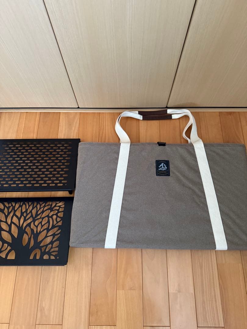 ブラックデザイン ハレテーブル アイアンプレート×2 BLACK DESIGN