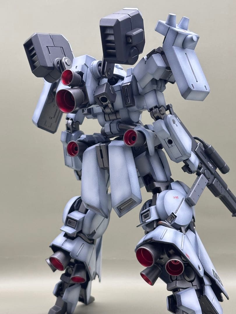 ガンプラ HG 全塗装完成品 リーベンヴォルフ
