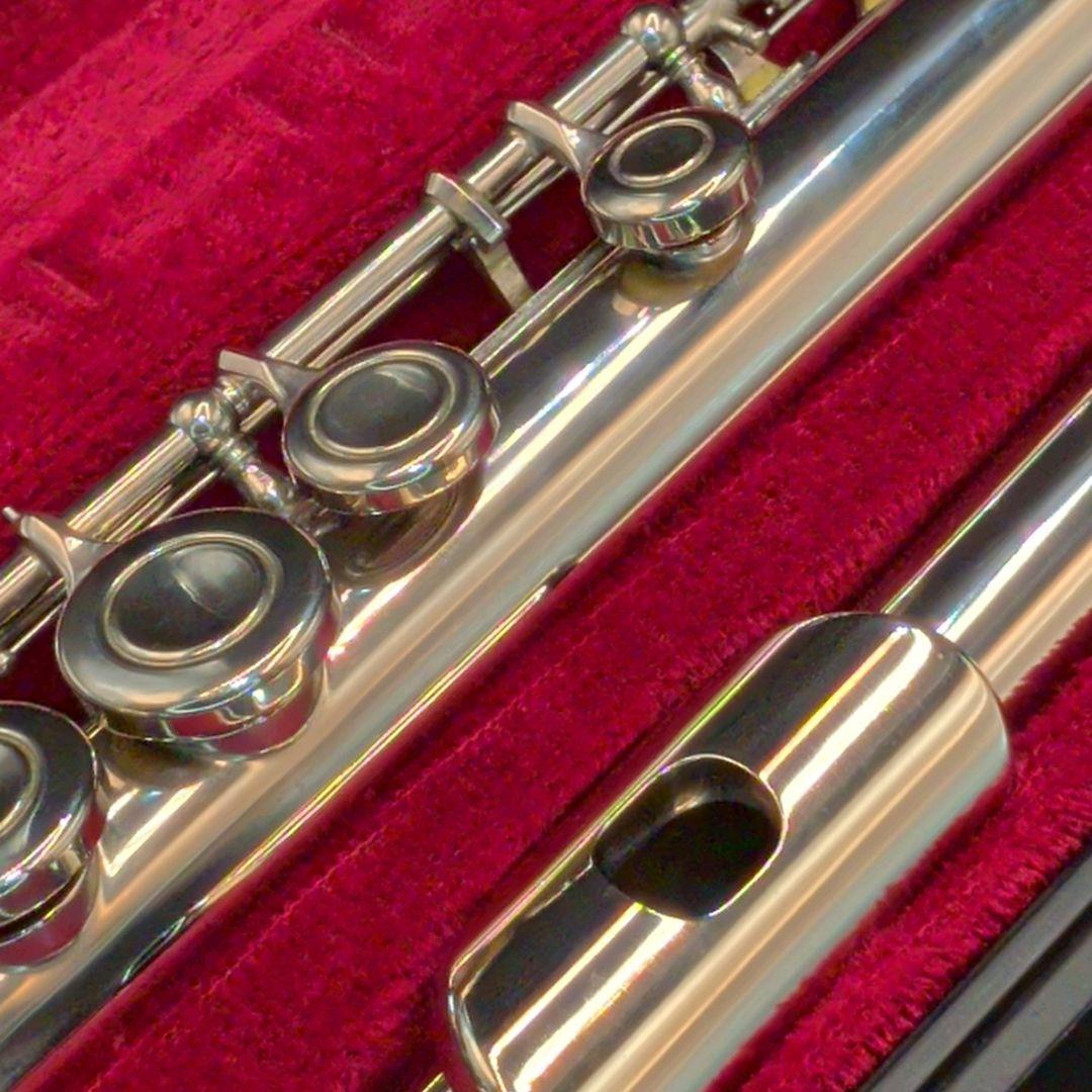 フルート　調整済美品　ヤマハ　YFL211（Eメカ仕様）