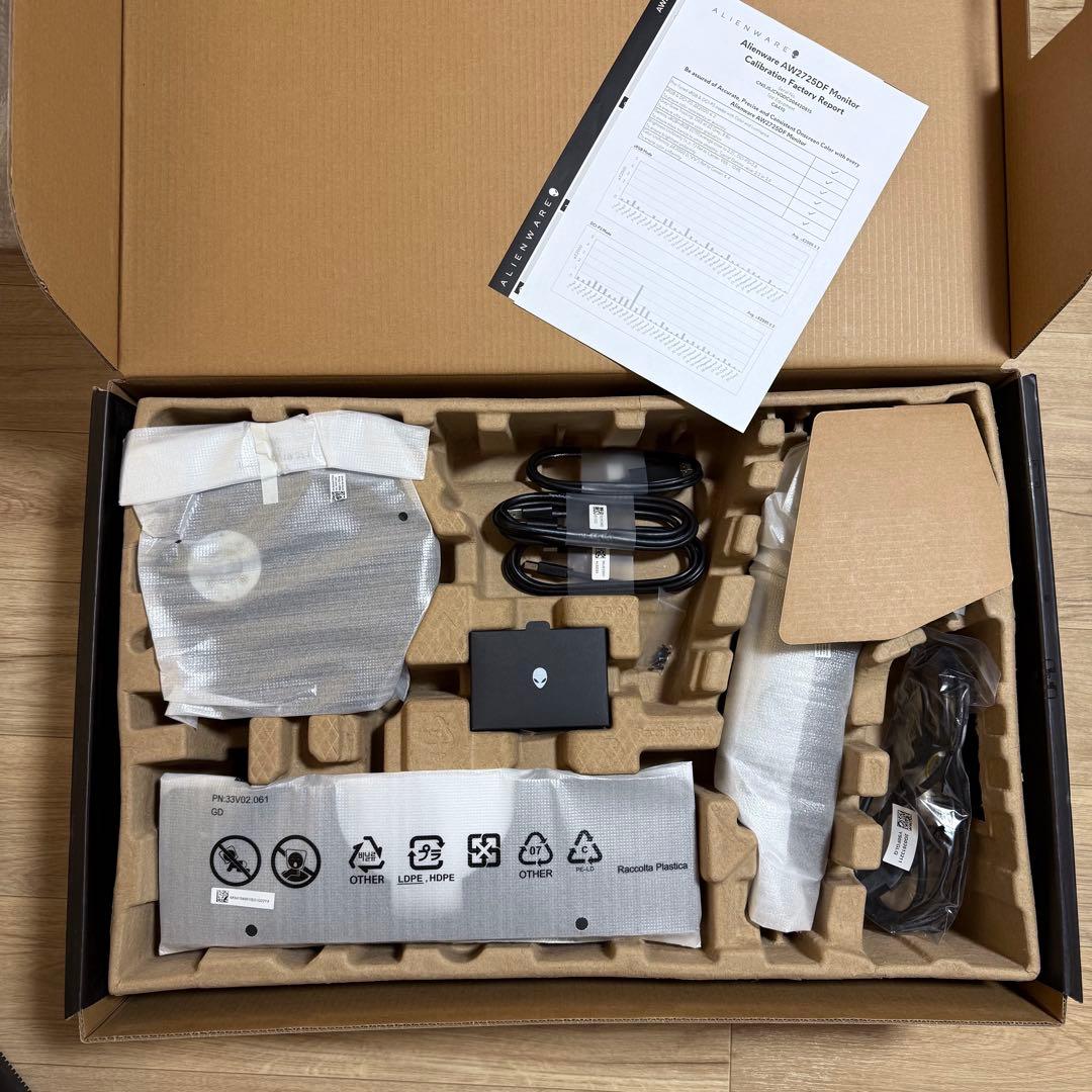 Dell ALIENWARE AW2725DF OLED 360hz モニター