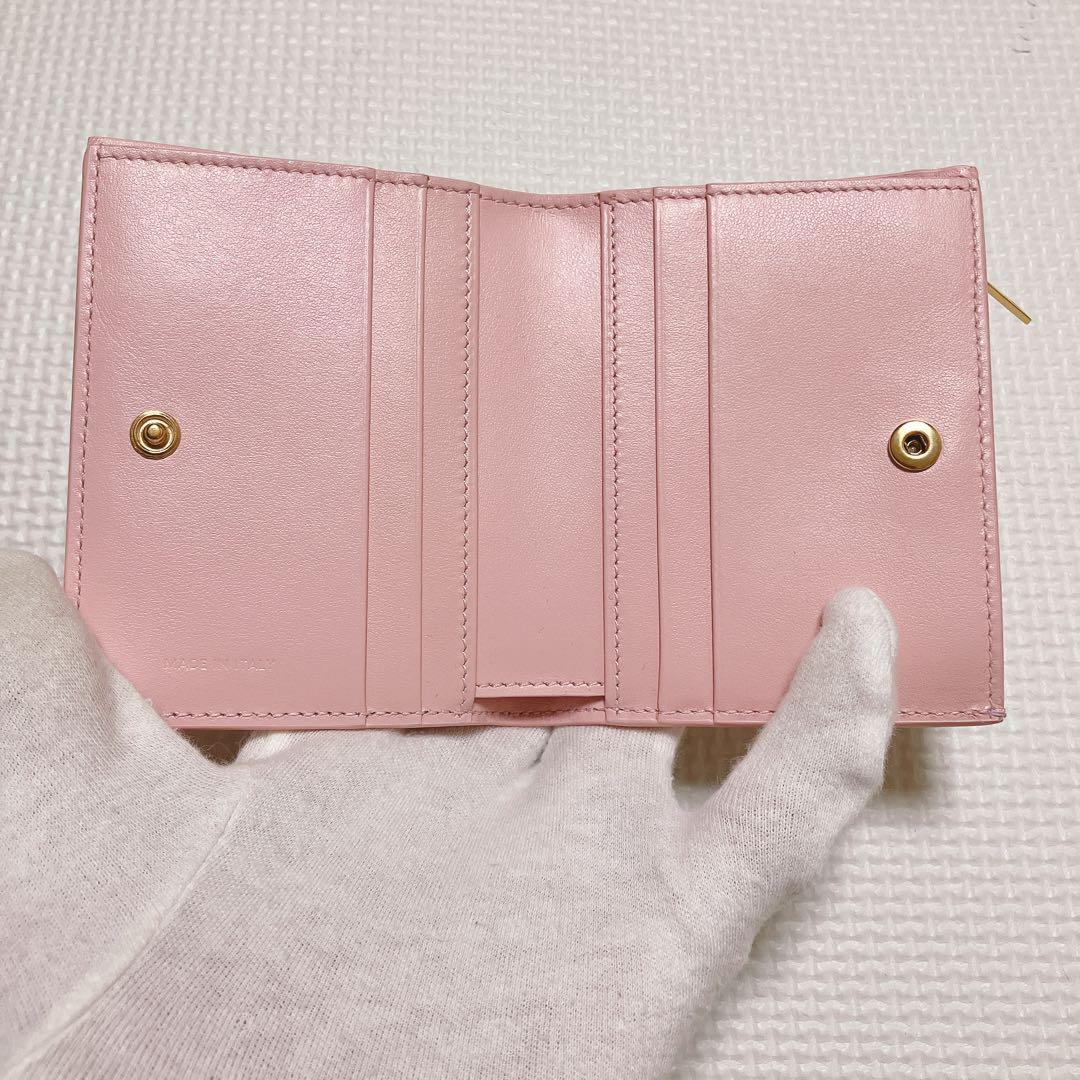 未使用　CELINE セリーヌ　レザー二つ折り財布　ピンク　箱袋付き