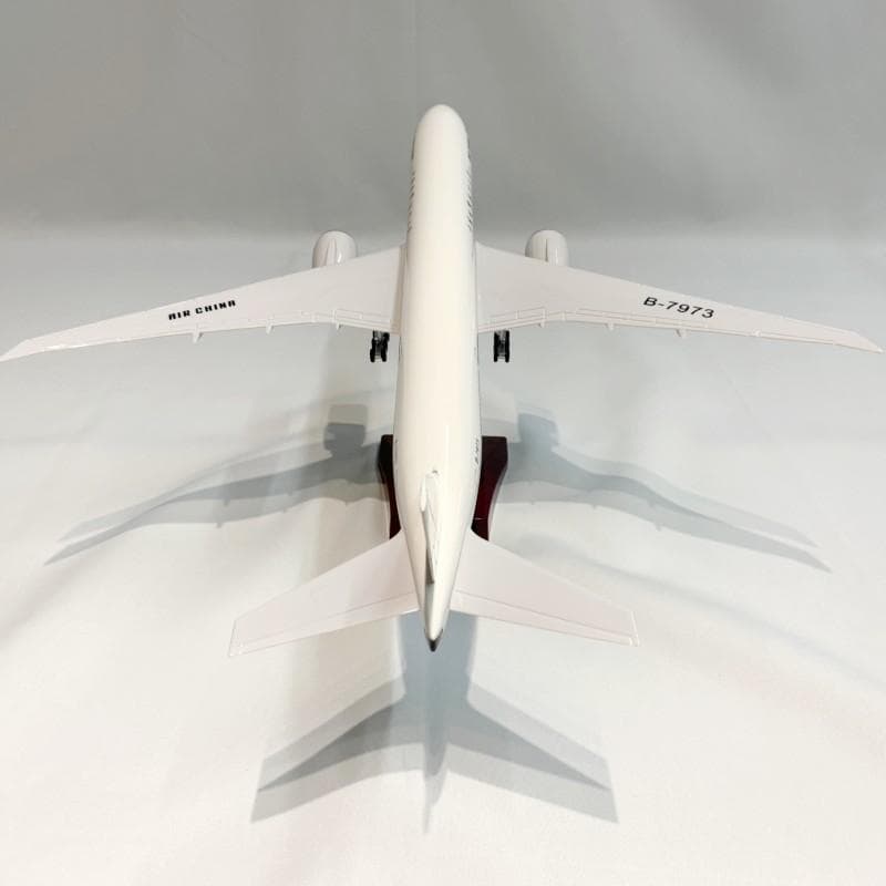 セール 中国国際航空 B7973 模型飛行機 LEDライト ランディングギア付