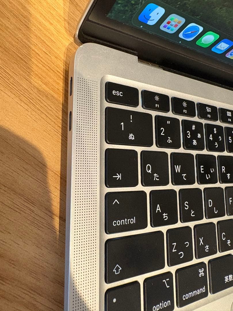 MacBook Air 2020 メモリ16GB core i5