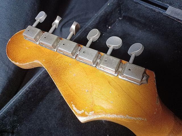 ◆ CustomElectrolic Relic SunburstStrato◆