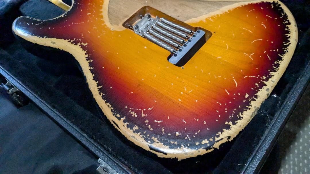 ◆ CustomElectrolic Relic SunburstStrato◆