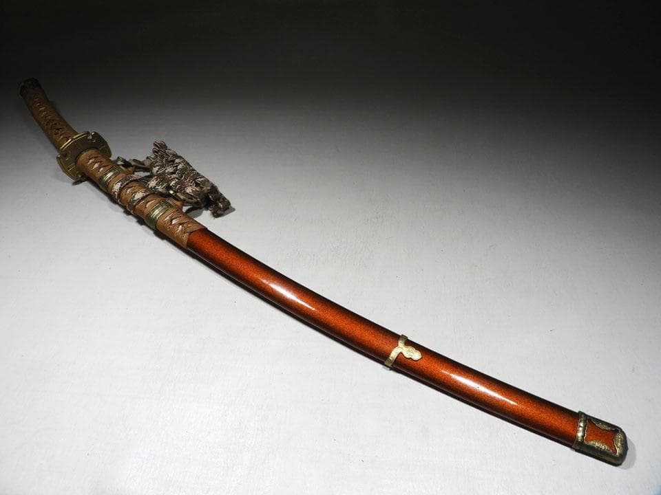 ●模造刀 金梨地 弦葉紋蒔絵糸巻太刀拵 大和刀 湾れ刃 リアル コスプレにも