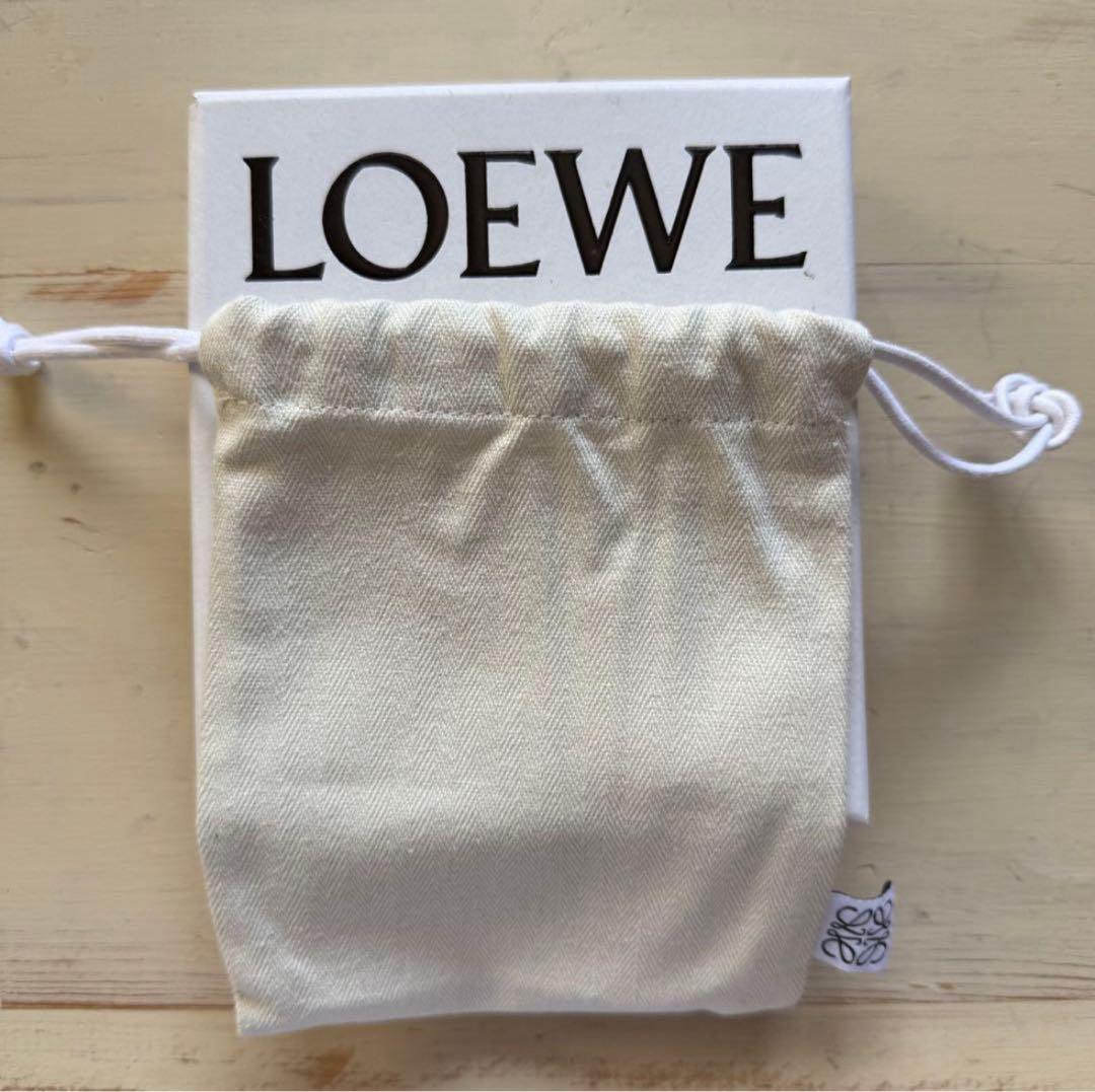 袋箱付き　LOEWE ブラック 三つ折り財布