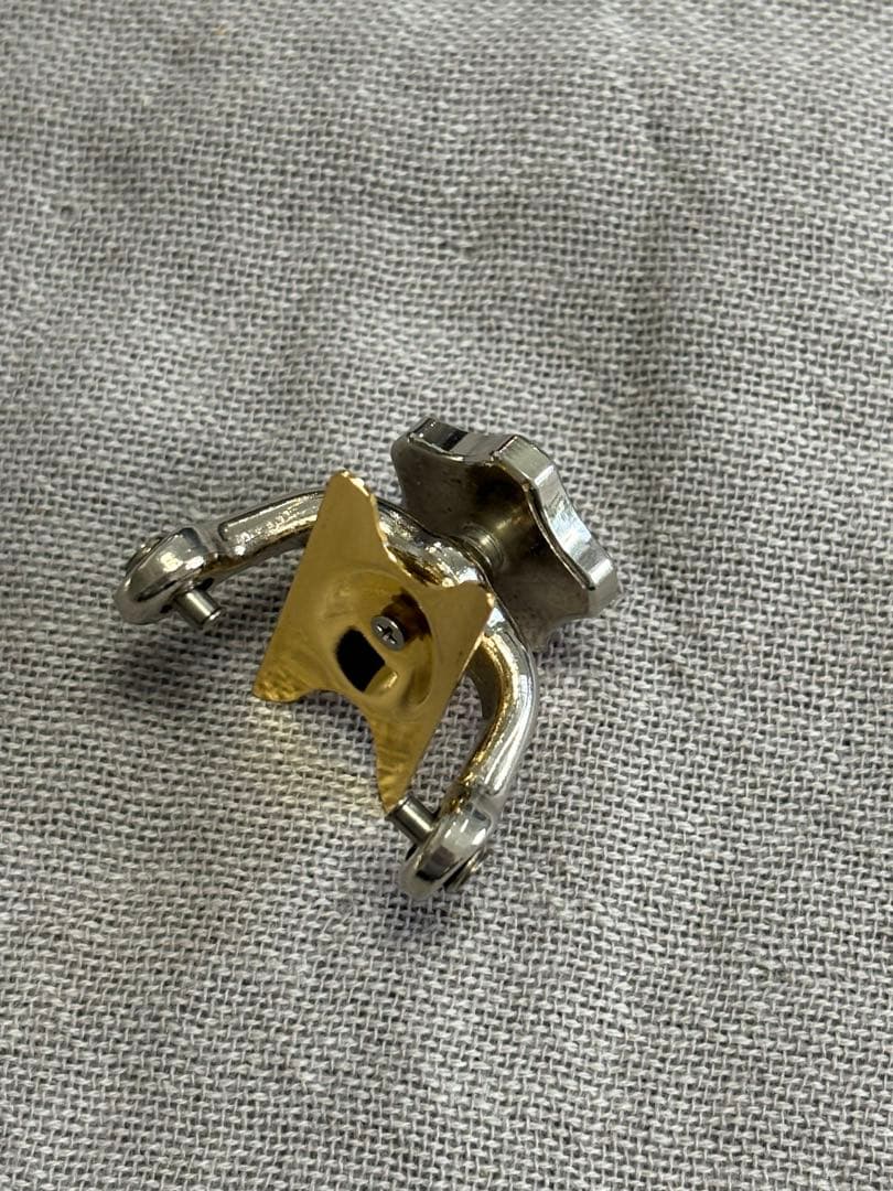 セオワニ　ミンディエイベアカスタム　アルトサックス用マウスピース　開き6