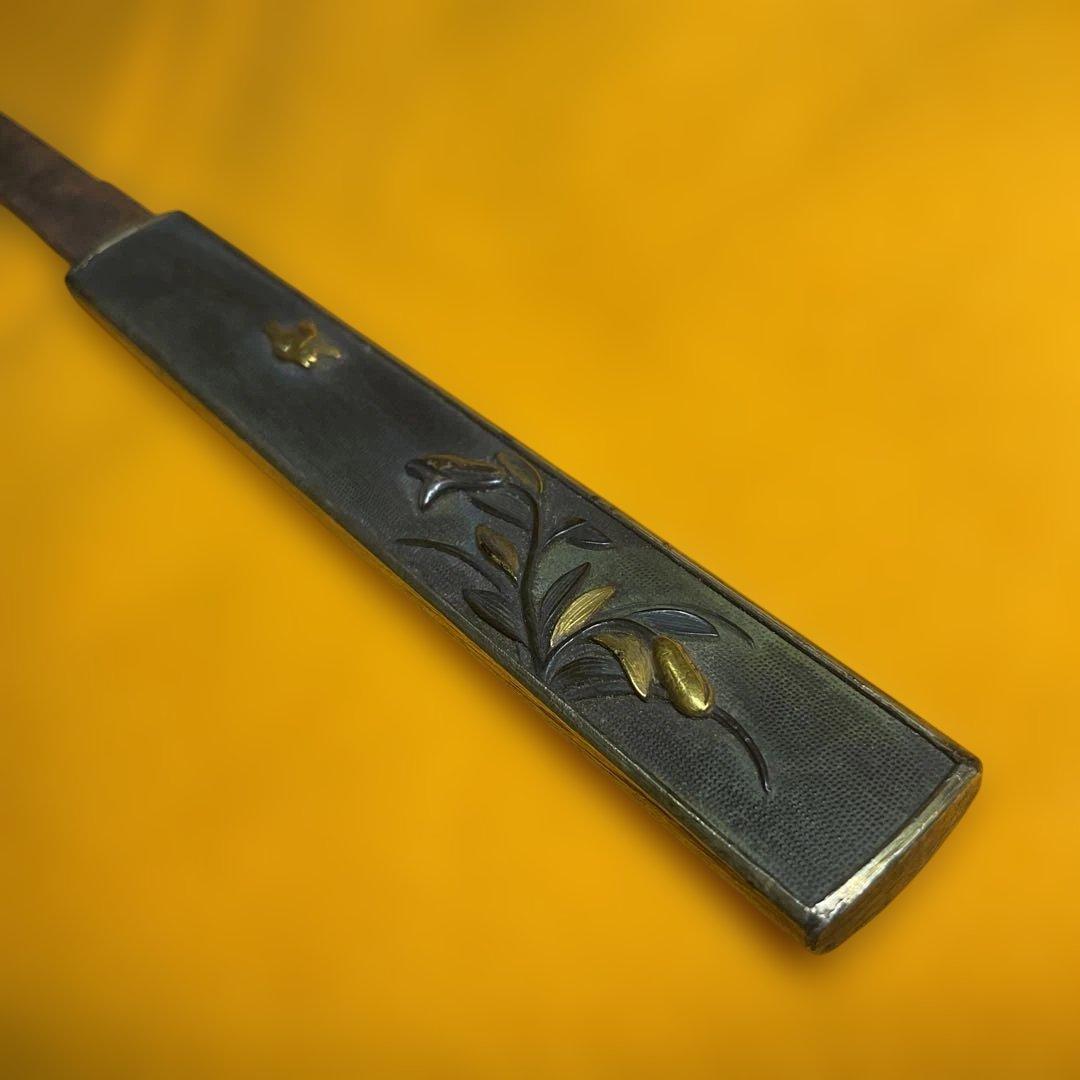 花彫刻付き武具　刀装具　小刀　小柄　江戸時代　骨董　古道具