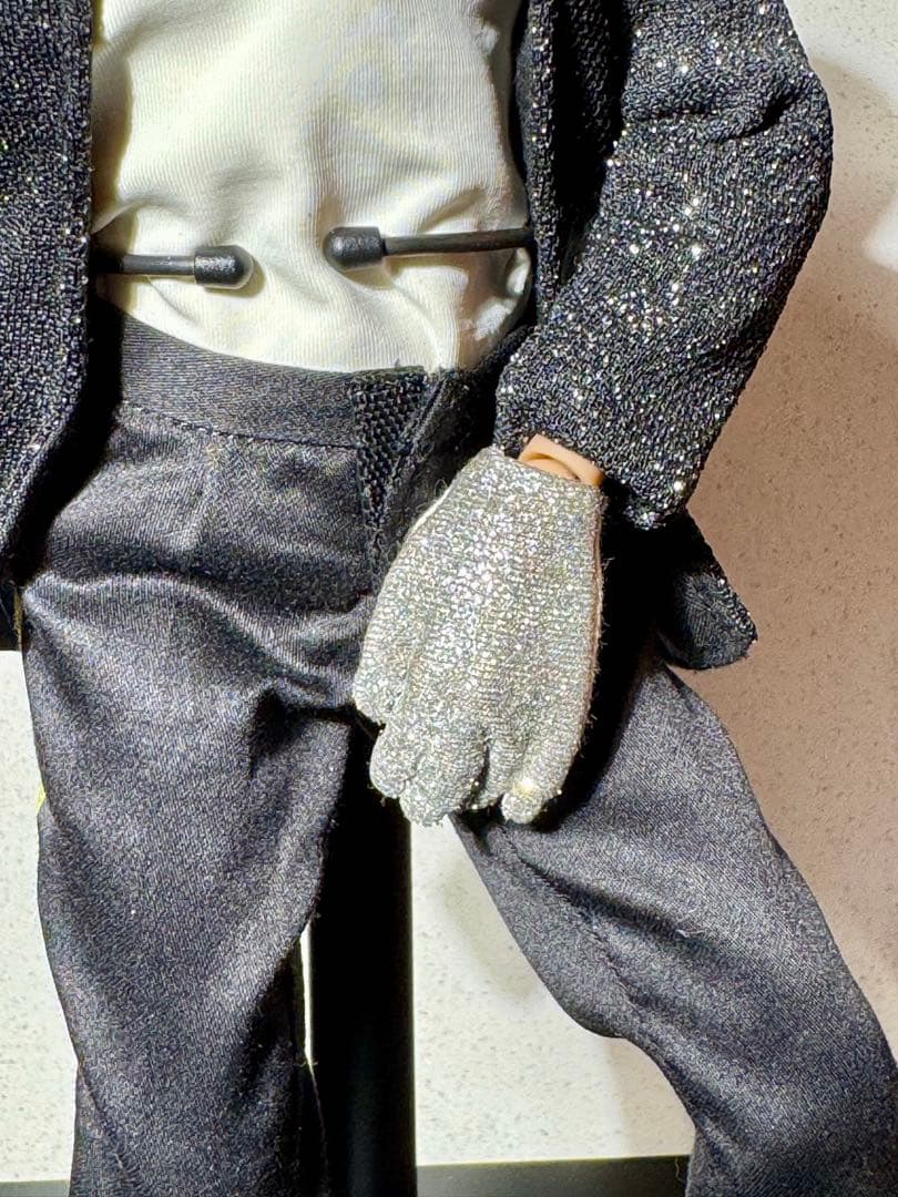 ホットトイズ/マイケル・ジャクソン (ビリージーン) 1/6スケール フィギュア