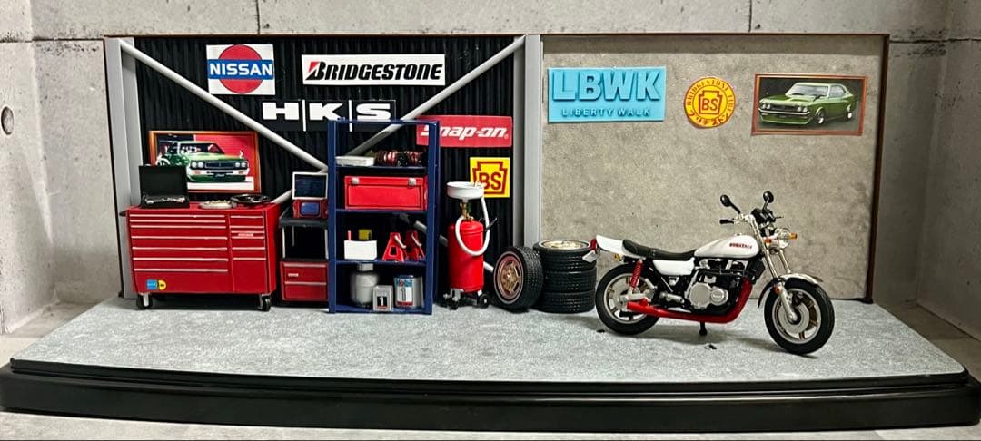 国産名車 1/24 ローレル カスタム ガレージ ジオラマ 旧車 ミニカー ZⅡ