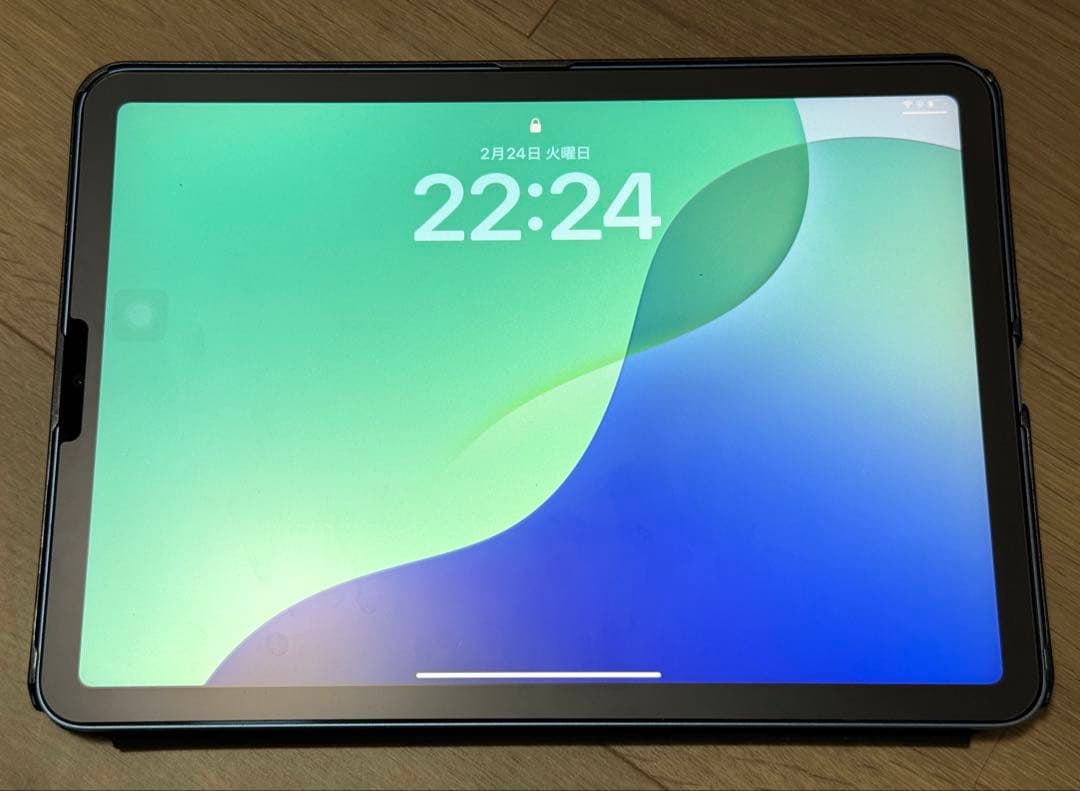 Apple iPad Air 第5世代 A2588 ブルー 64GB カバー付き