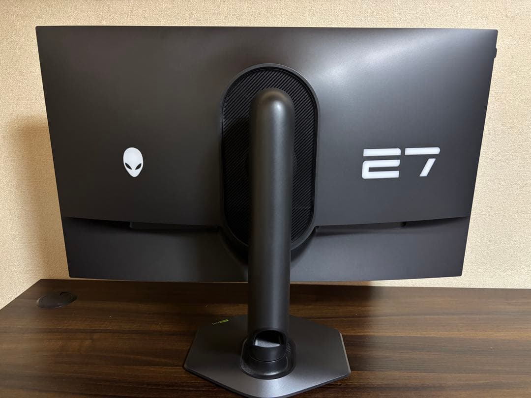 Dell AW2725QF 27インチ ゲーミングモニター 4K IPSパネル