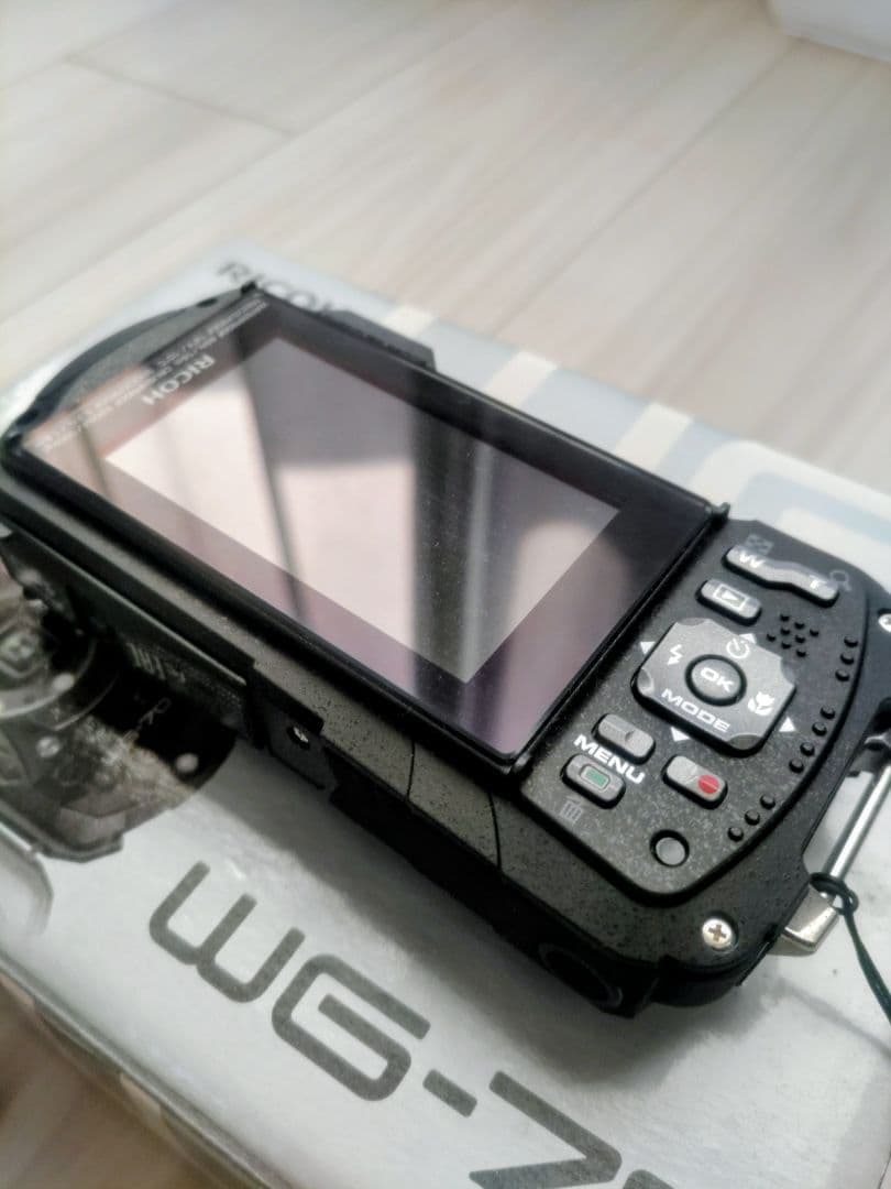 美品 RICOH WG-70 デジタルカメラ