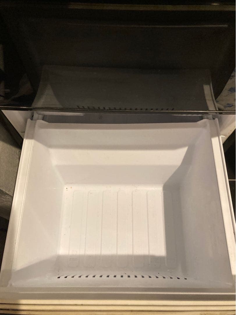 1/31まで【送料込】MITSUBISHI MR-P15W-B 冷蔵庫 146L