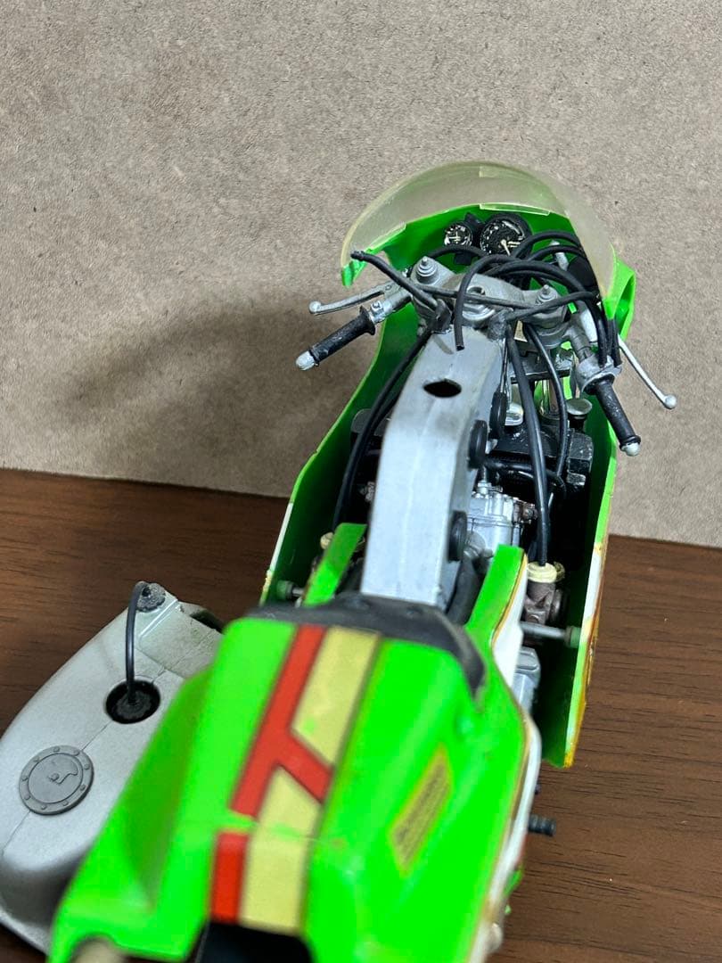 カワサキ　KR500 1/12プラモデル　ウェザリング　塗装済み