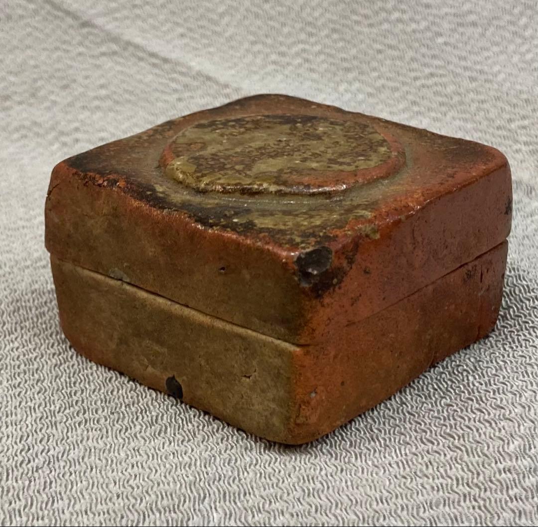 B338s 「伊賀焼 伽藍香合」前大徳誡堂叟書付古桐箱　古伊賀　香道具茶道具