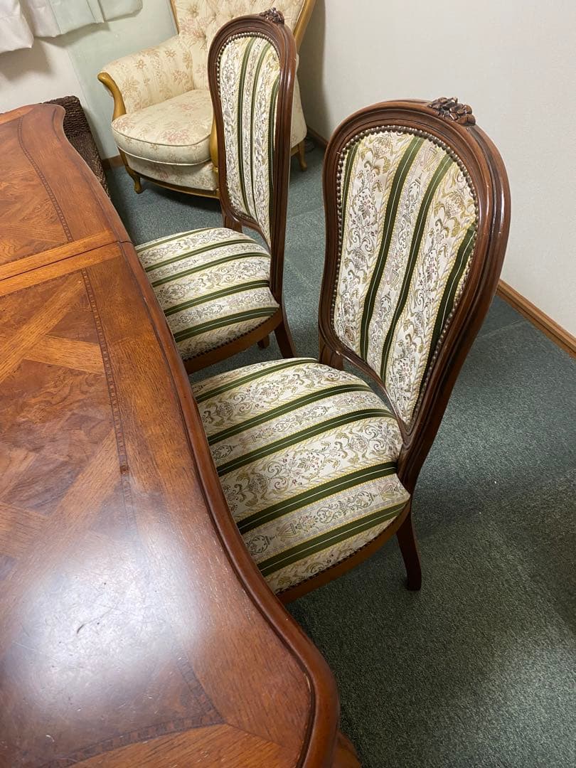 ヴィンテージ 彫刻♦️猫脚 高級 ダイニングチェア♦️フィオーレ ２脚セット♦️送料込