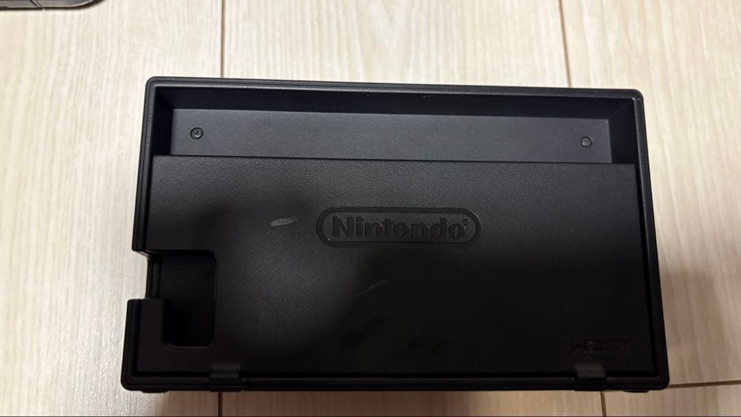 【完品】Nintendo Switch 本体＋純正プロコン＋純正キャリングポーチ