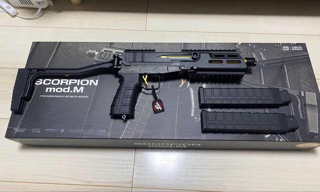 マ*ョ様 東京マルイ　電動コンパクトマシンガン　スコーピオンmod. M フルカ