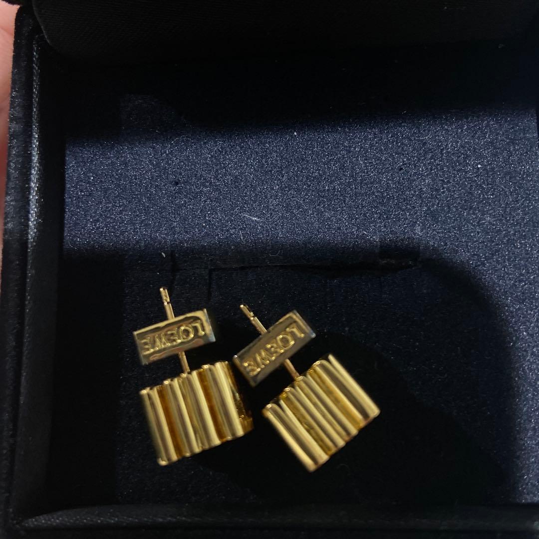 ロエベ　ピアス　スタッズ