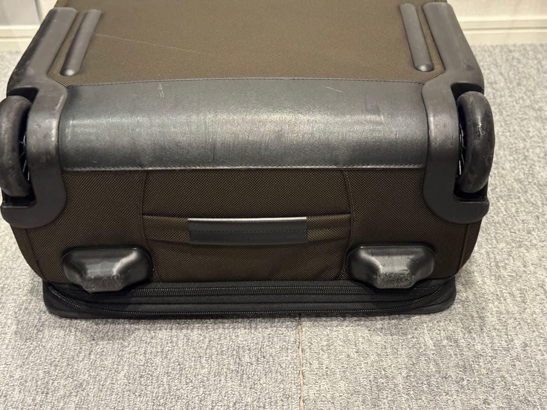 TUMI　トゥミスーツケース　ブラウン　ビジネス　旅行　出張