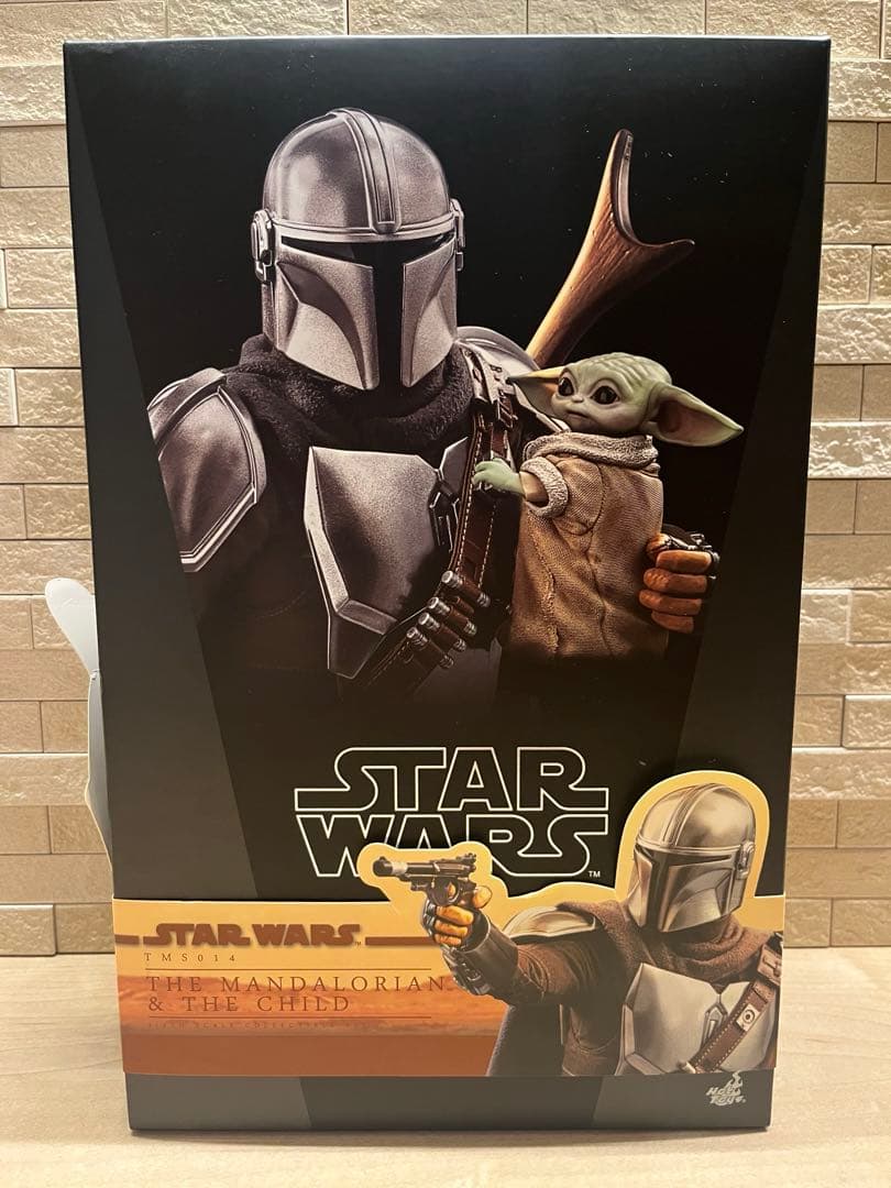 HOTTOYS スターウォーズ　マンダロリアン＆ザ・チャイルド（２体セット）