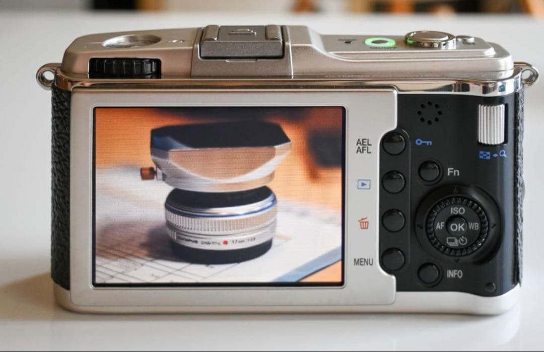 OLYMPUS PEN E-P1 美品