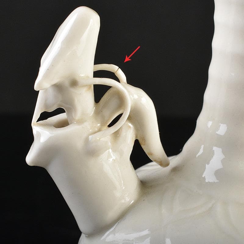 中国　徳化窯白磁　刻蓮花文　浄瓶　V　R7252