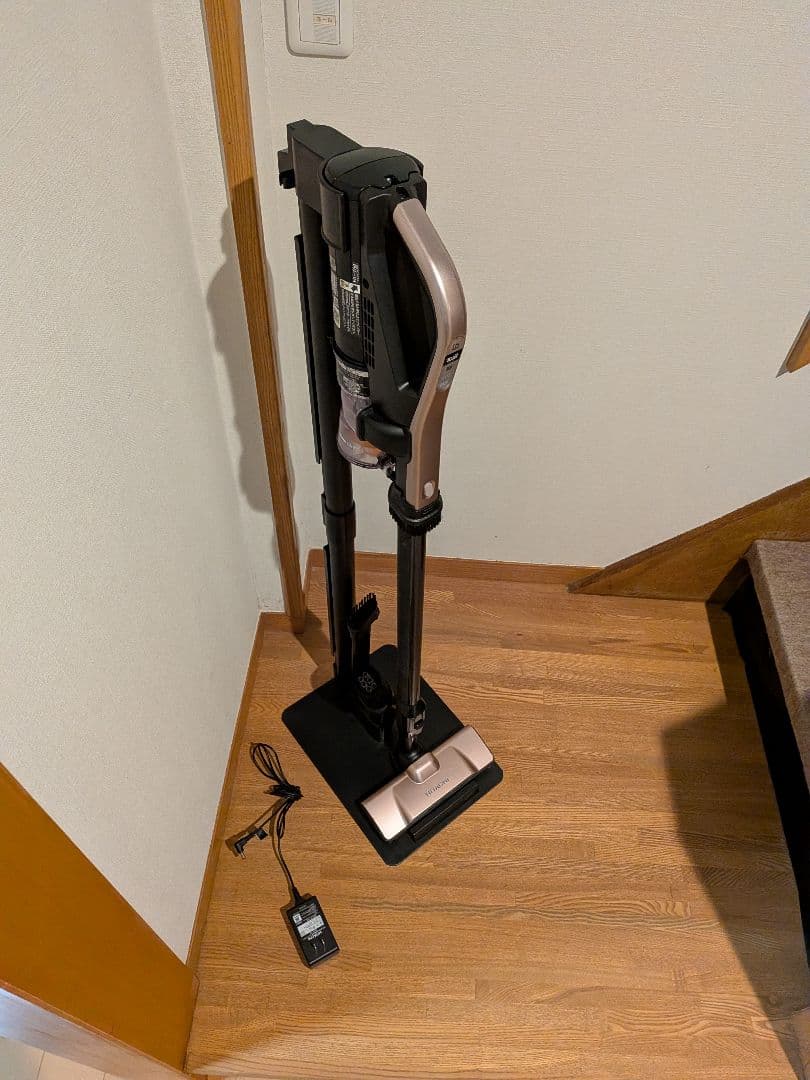 【強８分４６秒】日立　スティッククリーナー　PV-BHL3000J　スタンド付