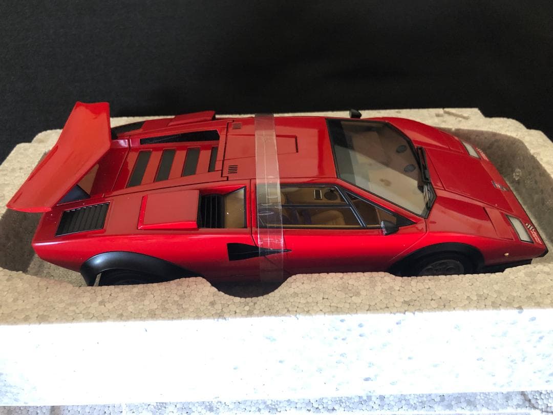 自動車 Autoart 1/18 Lamborghini Countach Red