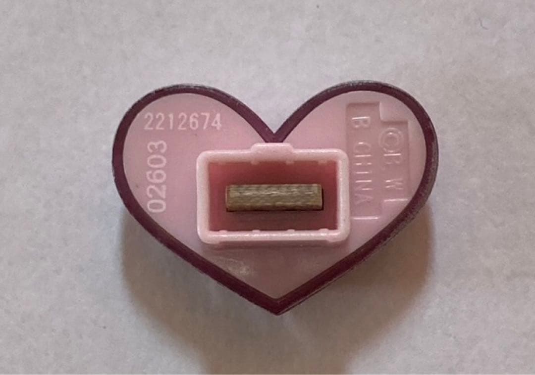 たまごっちピース たまデコピアス サンリオ