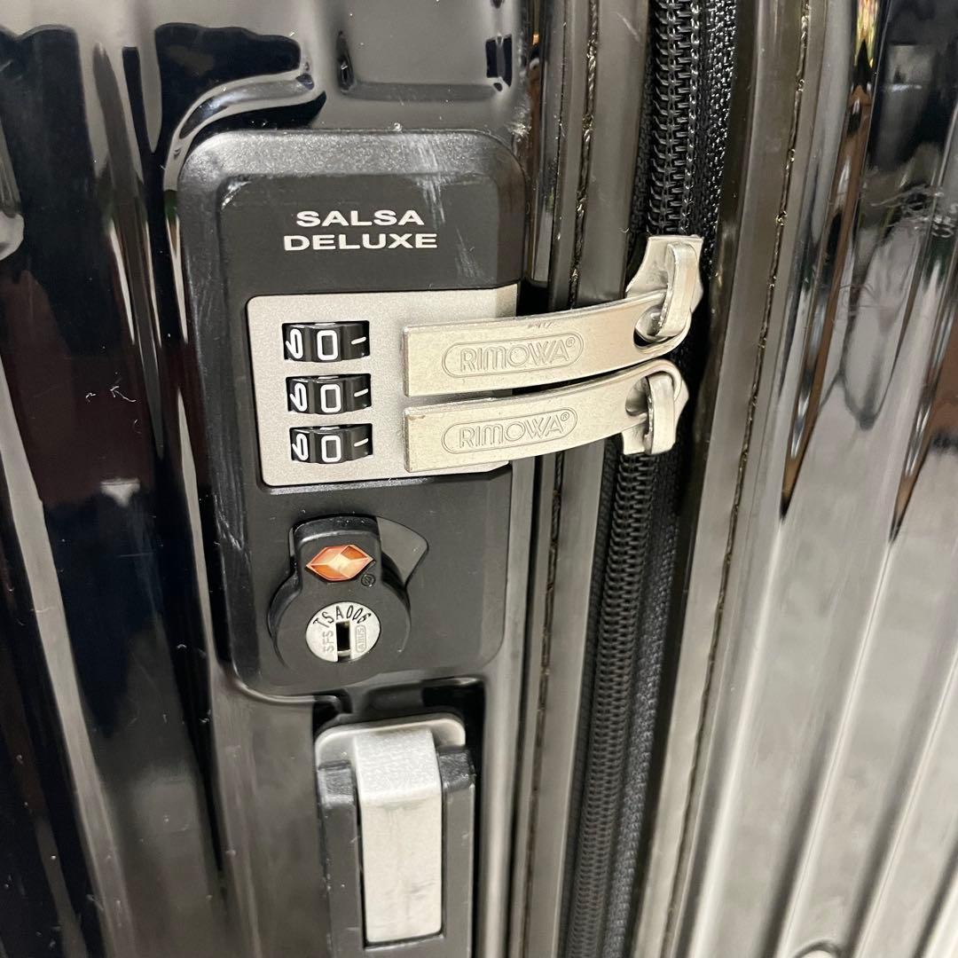 【美品】リモワ サルサデラックス 52L ブラック 4輪 スーツケース