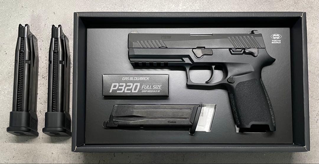 東京マルイ P320（ガスブローバック）　純正ロングマガジン2本付属