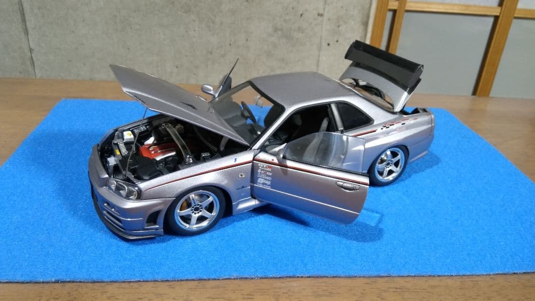 1/18ミニカー(カスタム)オートアート スカイラインGT-R(S-TUNE)