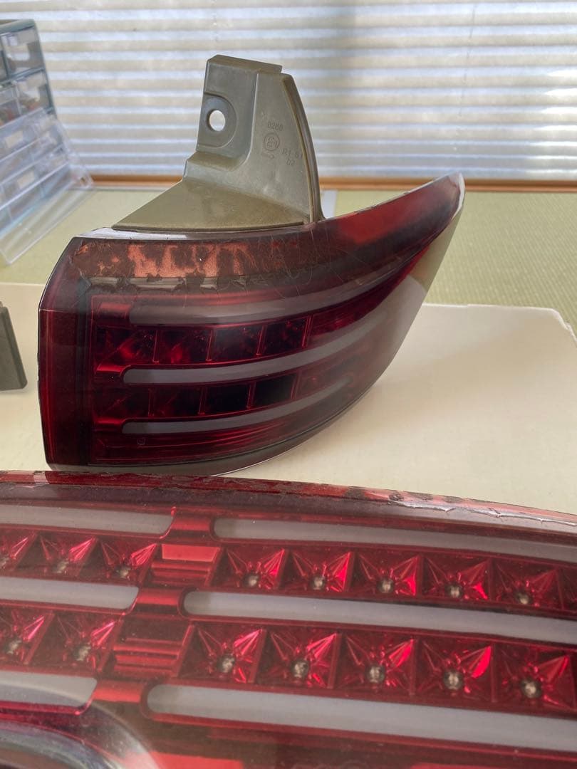 エルグランド E52系 Valenti ヴァレンティ ジュエルLEDテールランプ