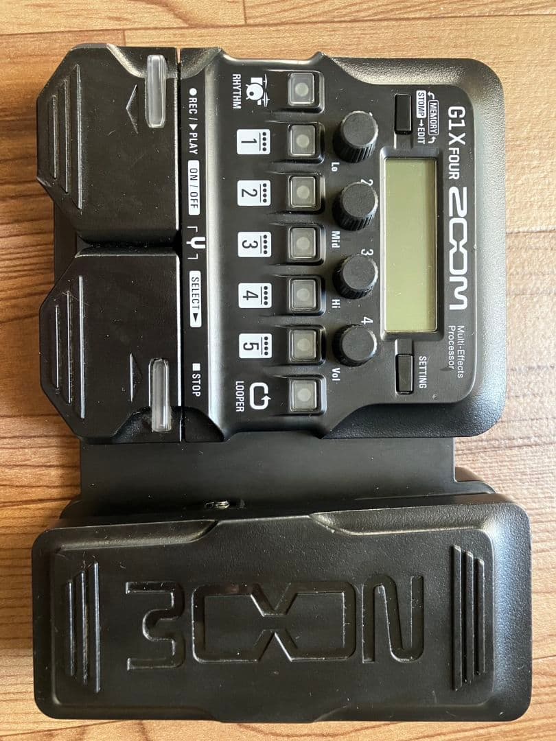 【値下げ】【動作確認済み】ZOOM G1X FOUR マルチエフェクター