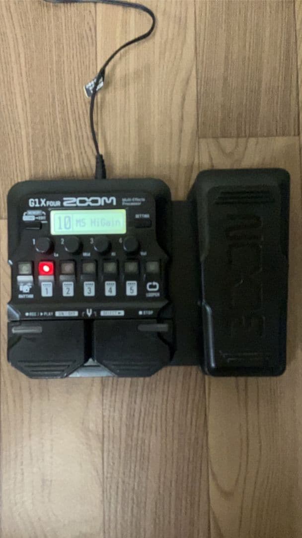 【値下げ】【動作確認済み】ZOOM G1X FOUR マルチエフェクター